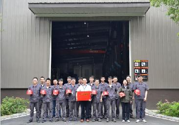  五四青年 | 与时间赛跑，让机器也有温度——制造二部喜获长沙高新区“工人先锋号”
